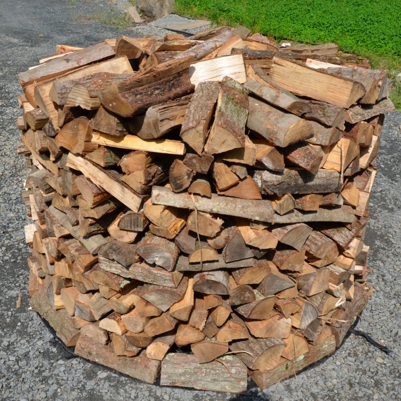 Why should you season your firewood? - GoRound Concept